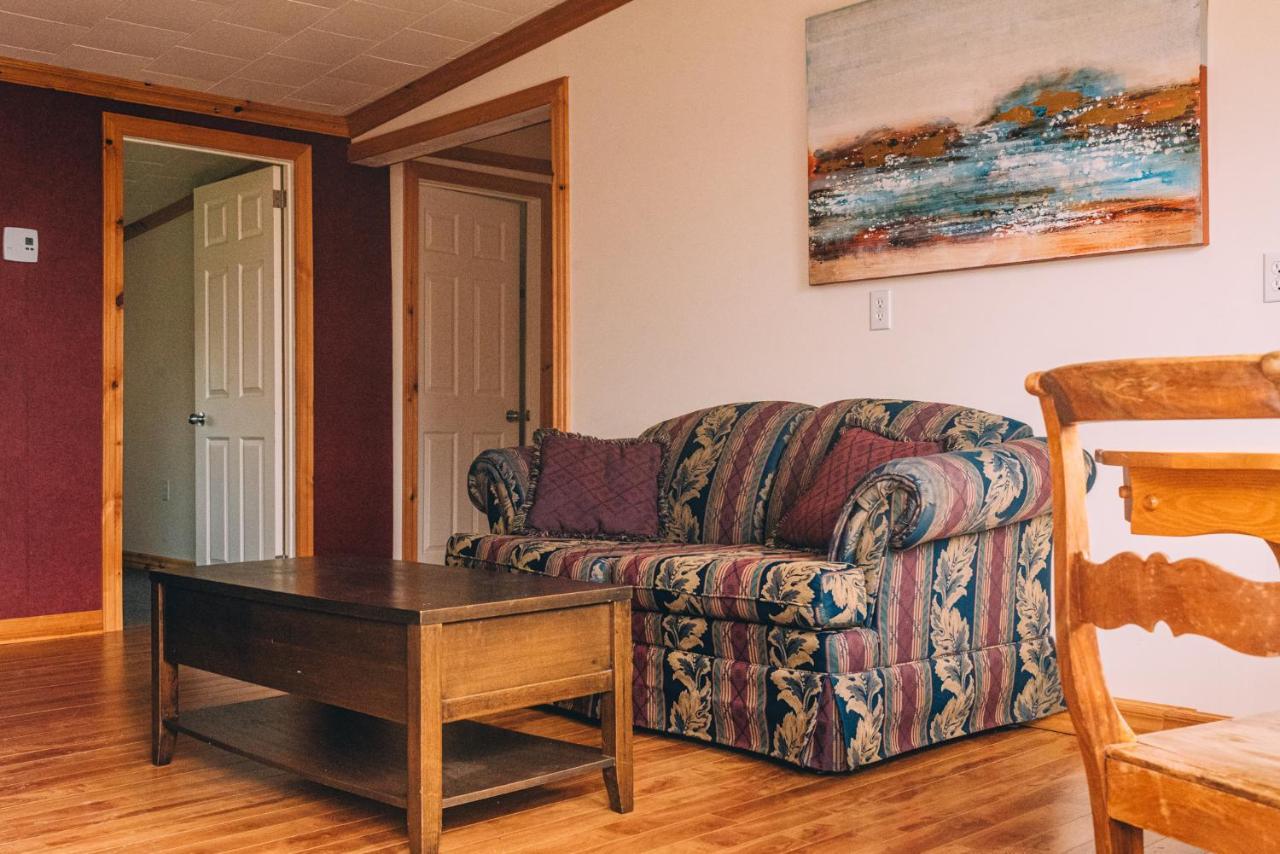 Motel Nordet à Saint Georges De Malbaie Extérieur photo